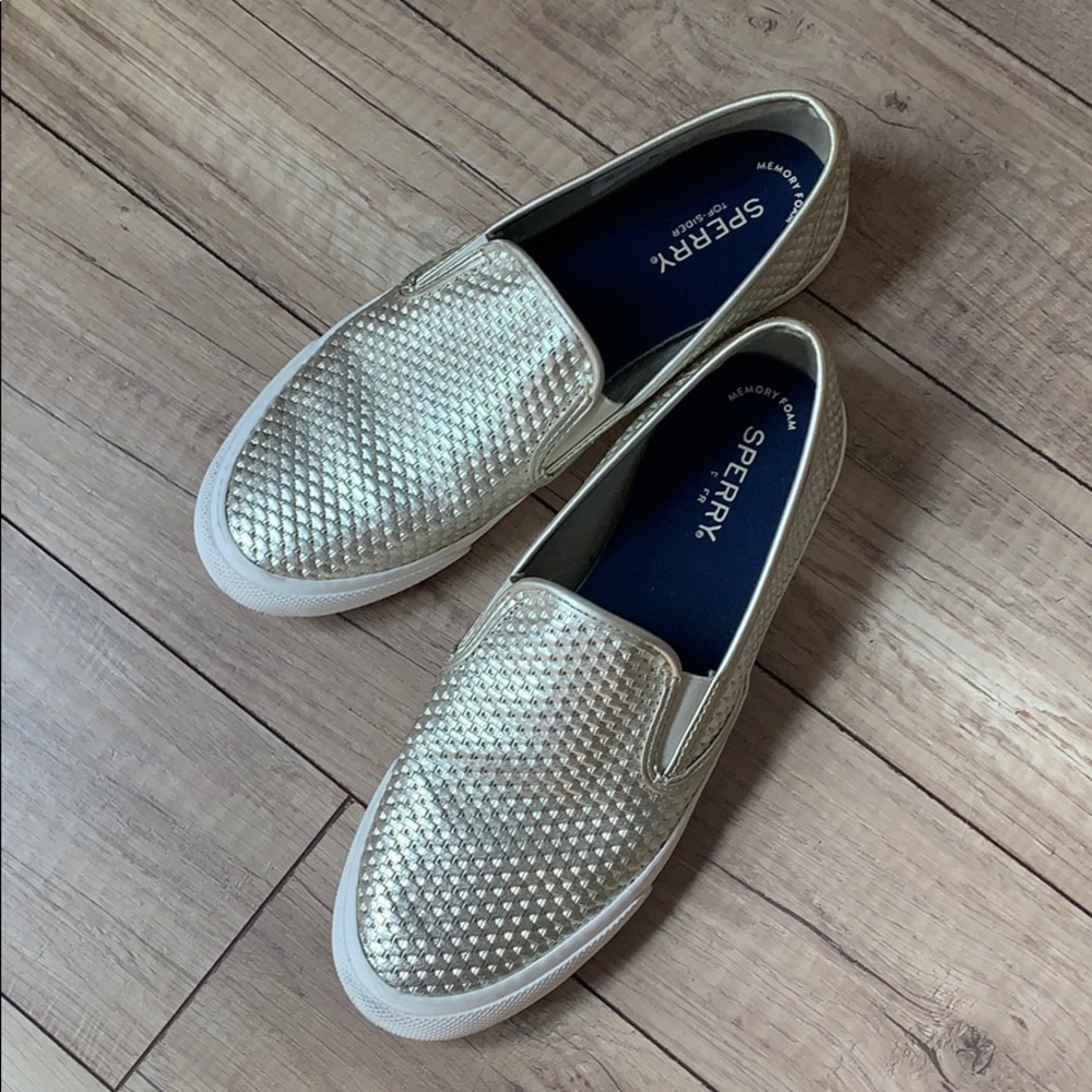 Sperry Slip on’s
